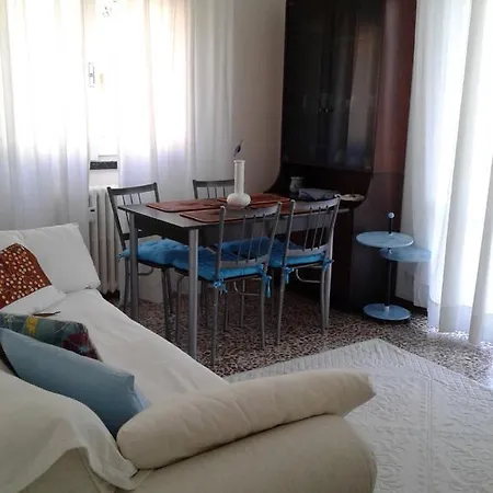 公寓 Apartamento Al Lago De Como 列尔纳